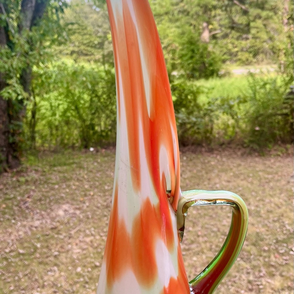 Elegant Jack in Pulpit style vase with Orange and light green Art Glass, Mexico